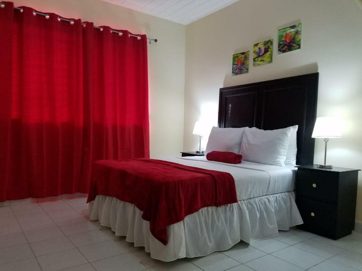 Mh Boutique Hotel Сан Педро Сула Екстериор снимка